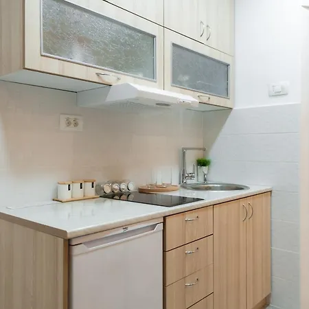 Sofi Lux سوبوتيتْسا