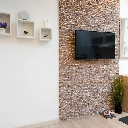 Sofi Lux شقة سوبوتيتْسا