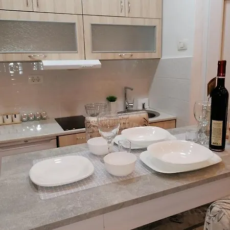 Sofi Lux * سوبوتيتْسا