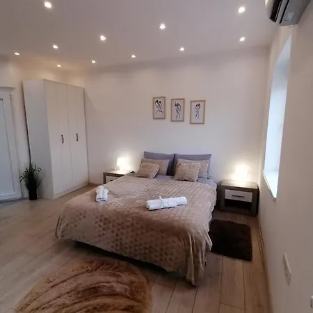 Sofi Lux * سوبوتيتْسا